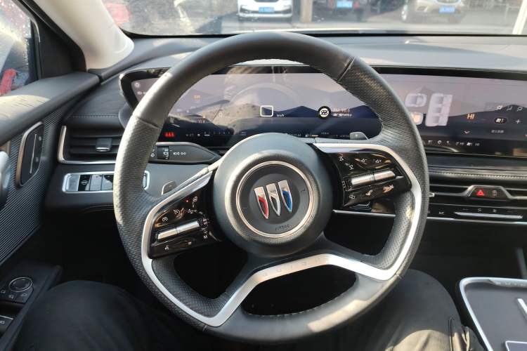 Used Buick LaCrosse 2023 28T Prestige Edition Steering Wheel