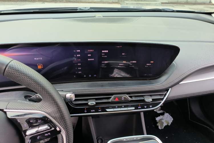 Used Buick LaCrosse 2023 Avia Edition Audio And AC Panel