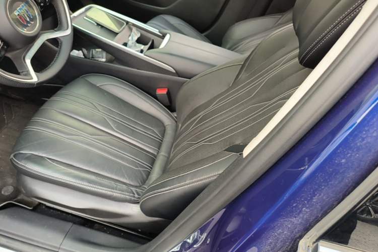 Used Buick LaCrosse 2023 Avia Edition Left Front Seat