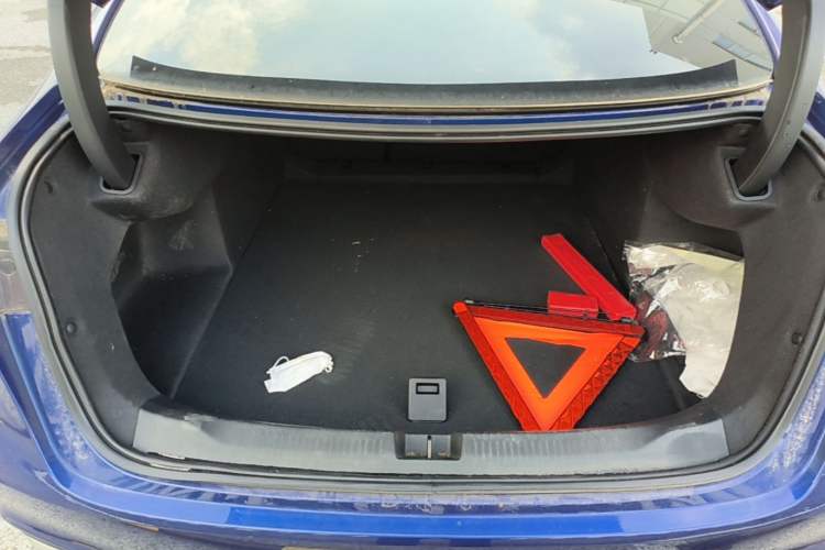 Used Buick LaCrosse 2023 Avia Edition Trunk