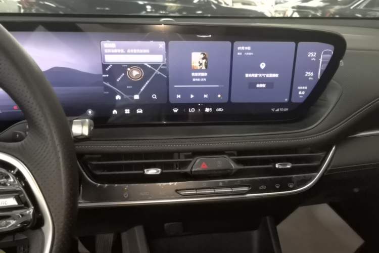 Used Buick LaCrosse 2023 28T Enjoyment Edition Audio And AC Panel
