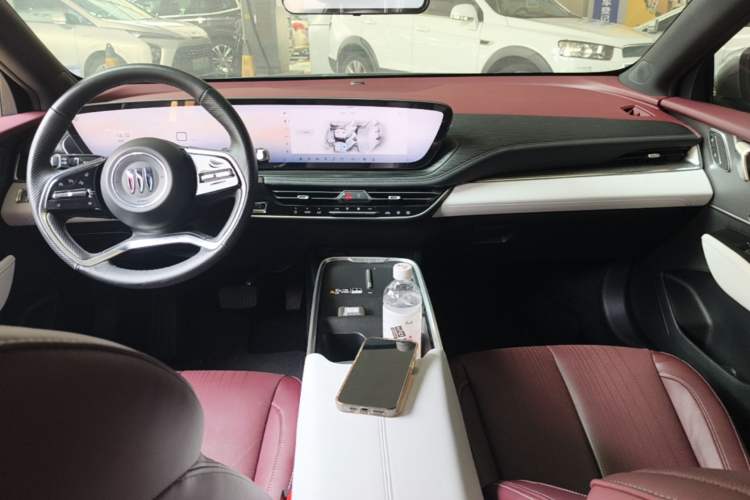 Used Buick LaCrosse 2023 28T Prestige Edition Center Console