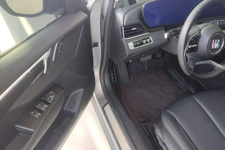 Used Buick LaCrosse 2023 28T Enjoyment Edition Driver Seat