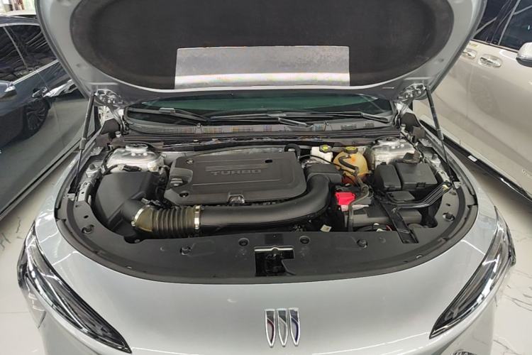 Used Buick LaCrosse 2023 28T Prestige Edition Engine Bay