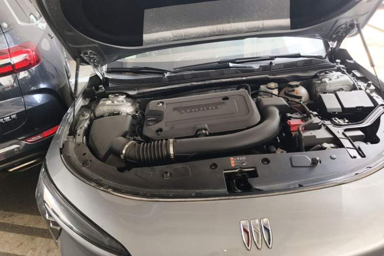 Used Buick LaCrosse 2023 28T Prestige Edition Engine Bay Right