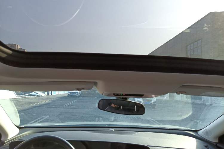 Used Buick LaCrosse 2023 28T Enjoyment Edition Headliner