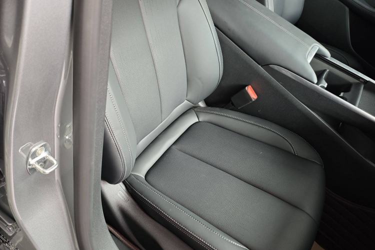 Used Buick LaCrosse 2023 28T Enjoyment Edition Interior 4