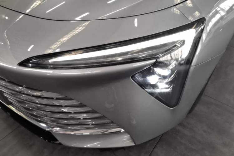 Used Buick LaCrosse 2023 28T Enjoyment Edition Left Front Headlight