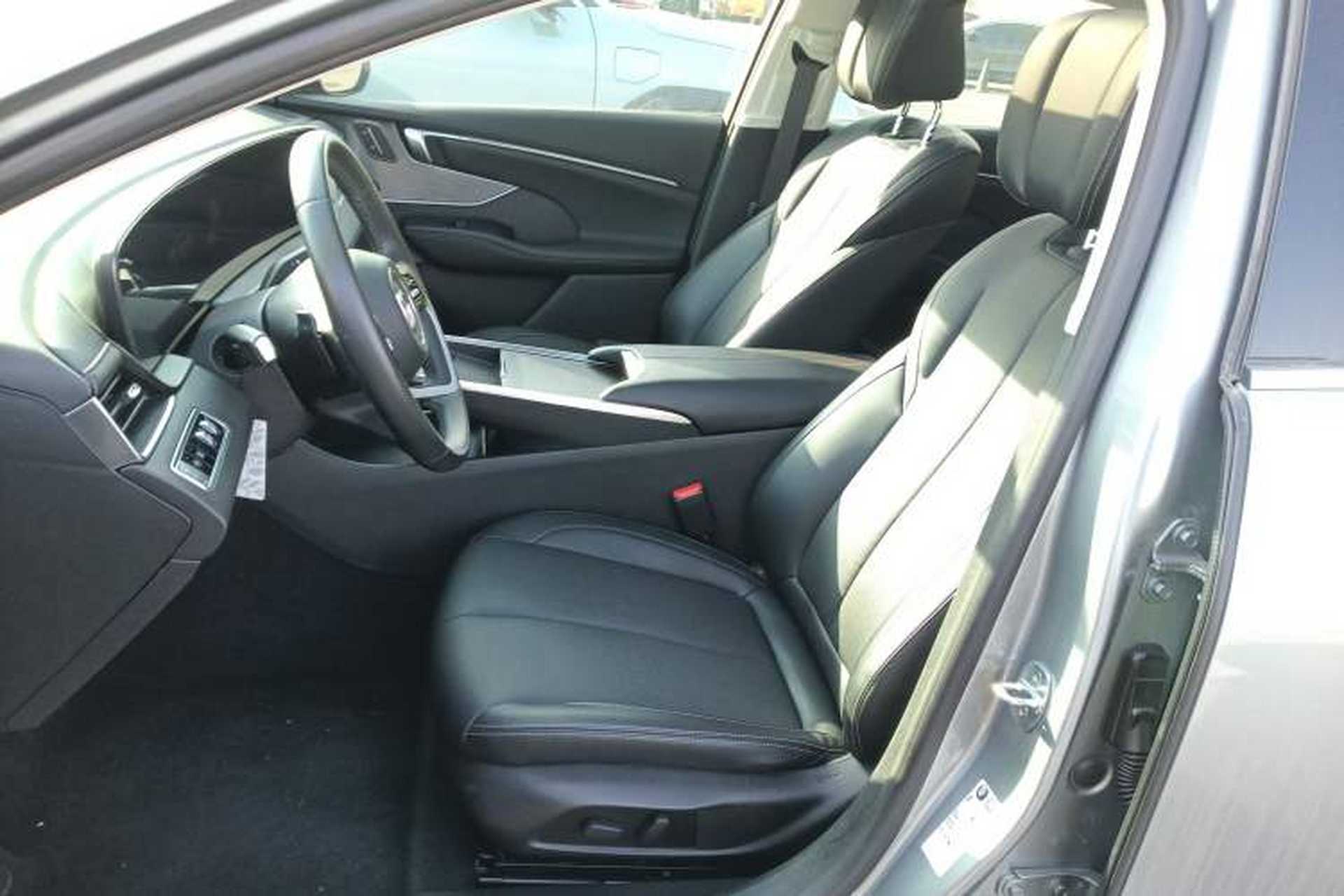 Used Buick LaCrosse 2023 28T Enjoyment Edition Left Front Seat