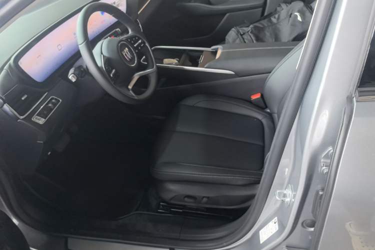 Used Buick LaCrosse 2023 Restyled 25T Cross-Country Edition Left Front Seat
