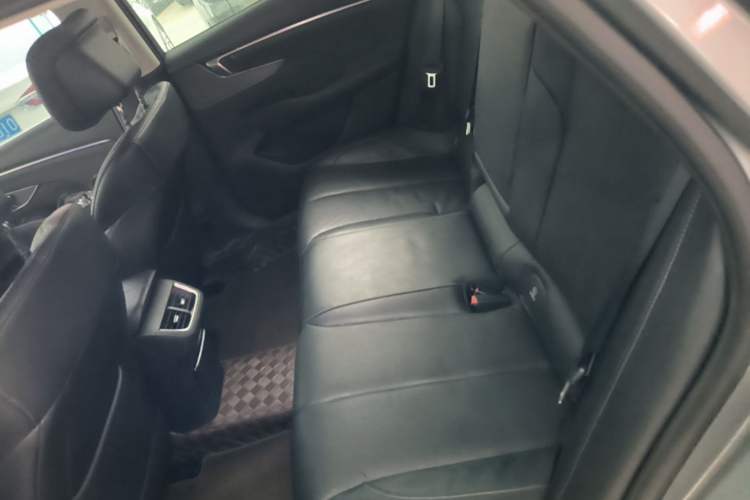 Used Buick LaCrosse 2023 28T Prestige Edition Left Rear Seat