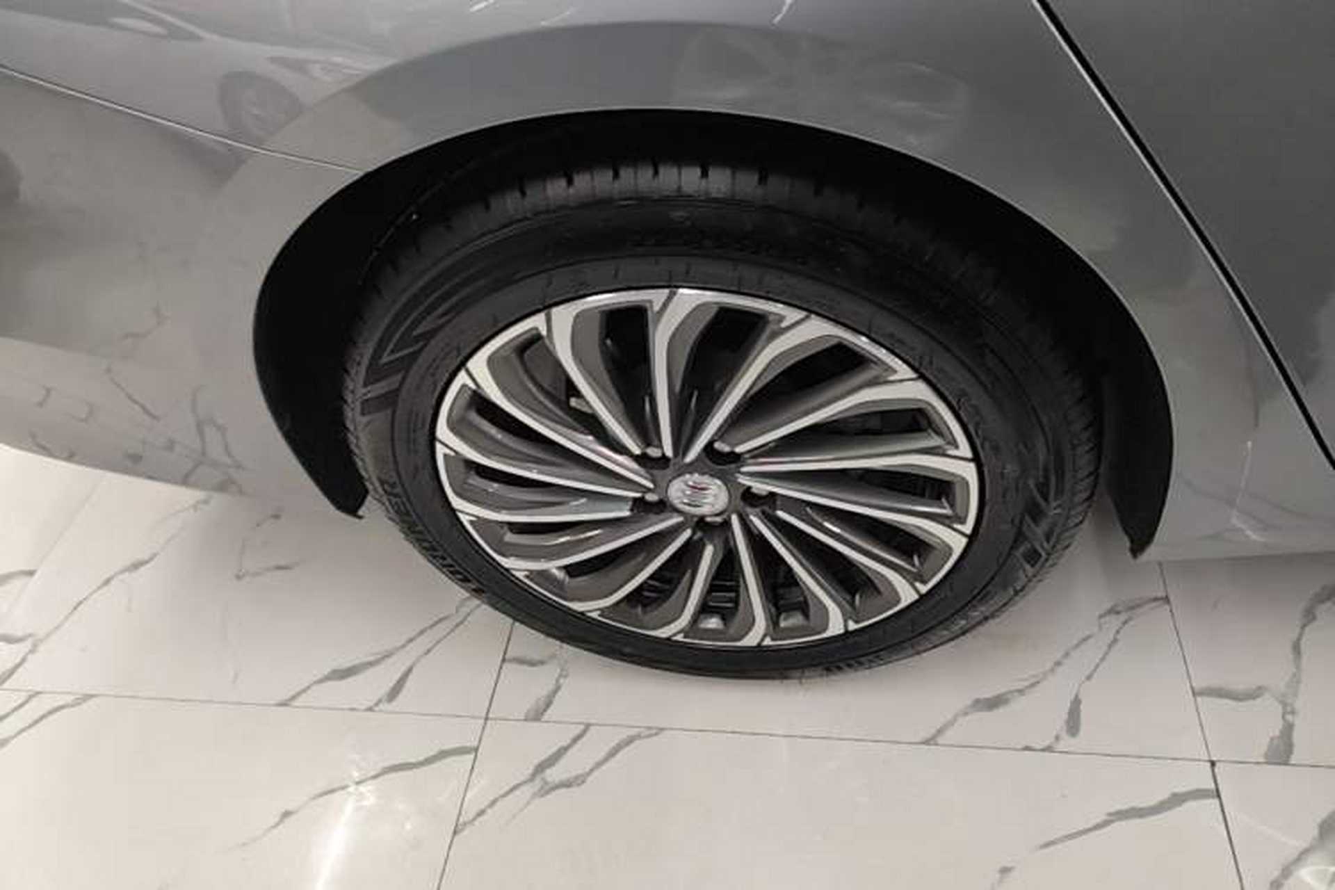 Used Buick LaCrosse 2023 28T Prestige Edition Right Rear Wheel Hub