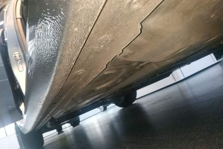 Used Buick LaCrosse 2023 28T Enjoyment Edition Right Side Sill