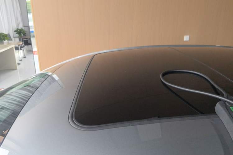 Used Buick LaCrosse 2023 Restyled 25T Cross-Country Edition Roof