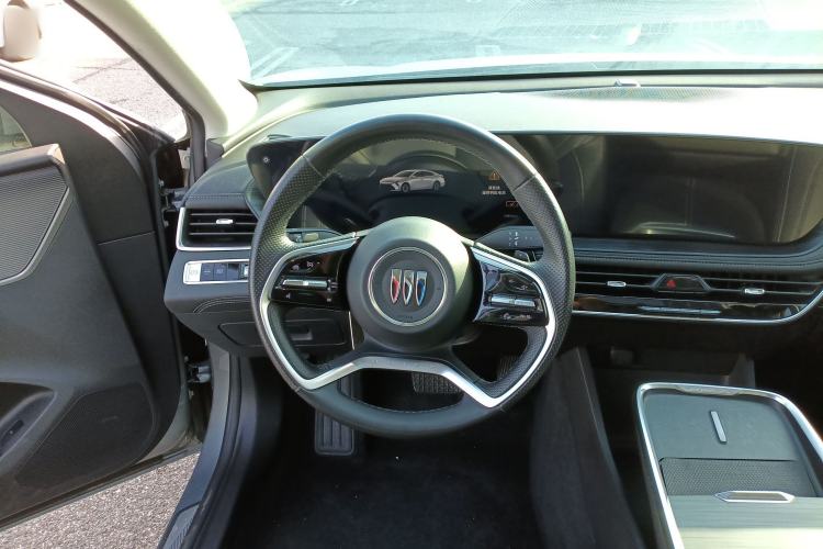 Used Buick LaCrosse 2023 28T Enjoyment Edition Steering Wheel