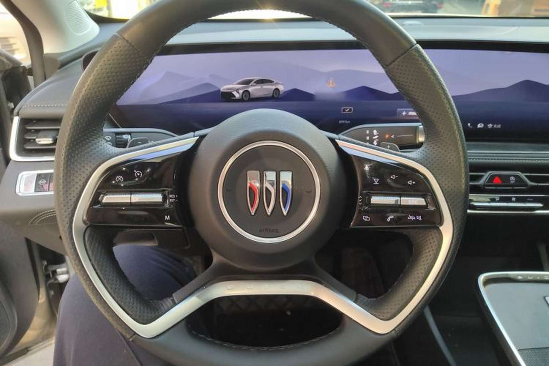 Used Buick LaCrosse 2023 28T Enjoyment Edition Steering Wheel