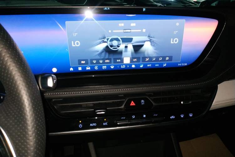Used Buick LaCrosse 2023 28T Prestige Edition Audio And AC Panel