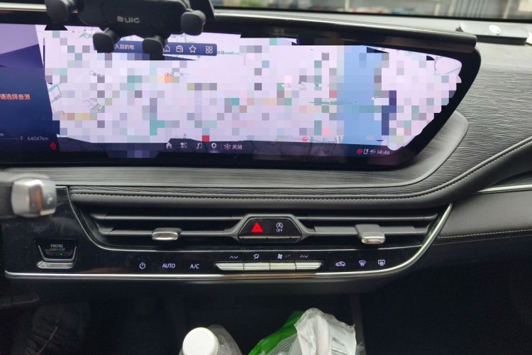 Used Buick LaCrosse 2023 28T Prestige Edition Audio And AC Panel