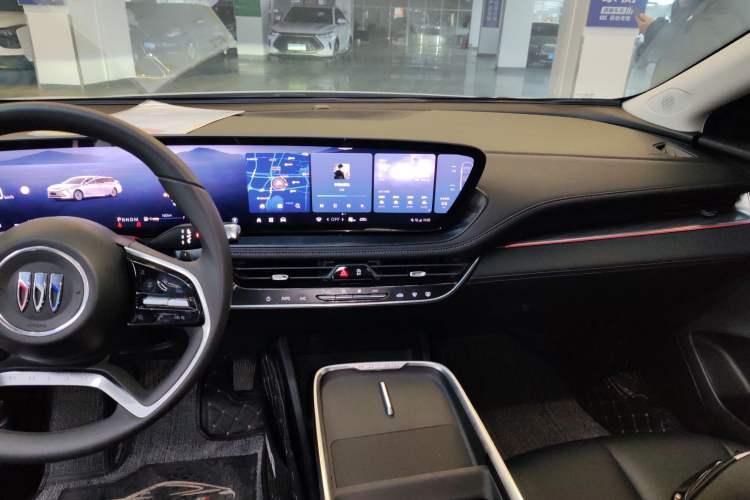 Used Buick LaCrosse 2023 Restyled 25T Cross-Country Edition Audio And AC Panel