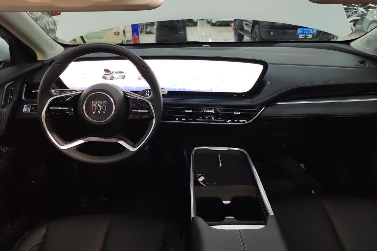 Used Buick LaCrosse 2023 Restyled 25T Cross-Country Edition Center Console