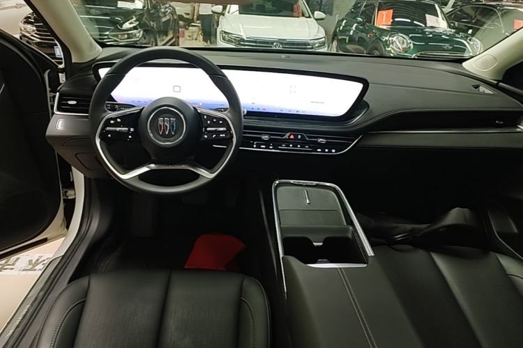 Used Buick LaCrosse 2023 Restyled 25T Cross-Country Edition Center Console