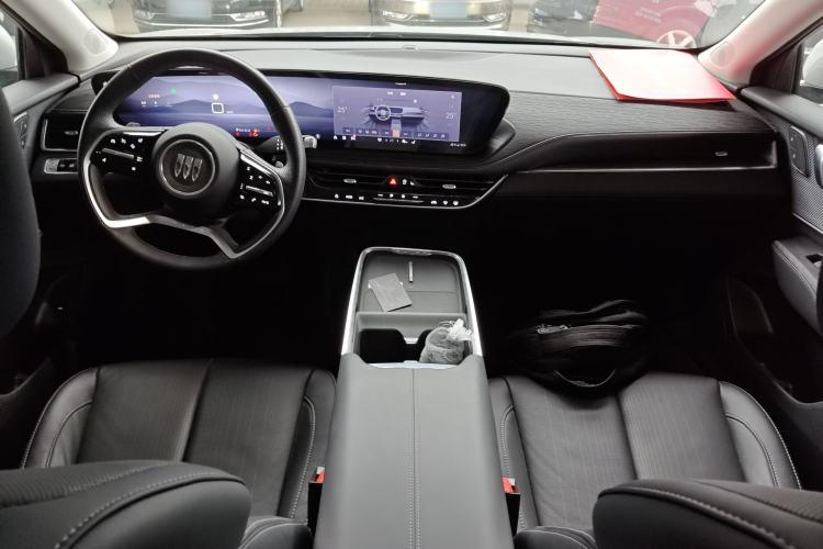 Used Buick LaCrosse 2023 28T Prestige Edition Center Console