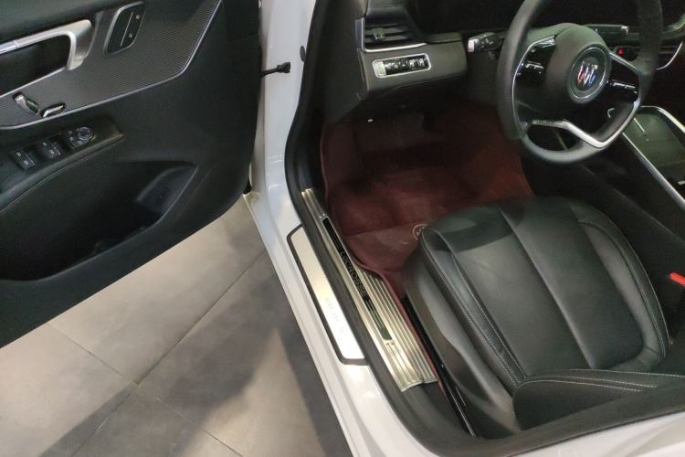 Used Buick LaCrosse 2023 28T Prestige Edition Driver Seat
