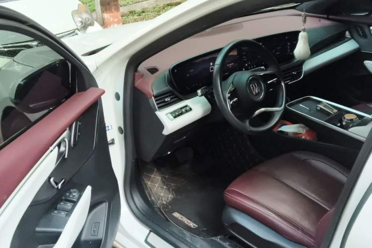 Used Buick LaCrosse 2023 28T Prestige Edition Driver Seat