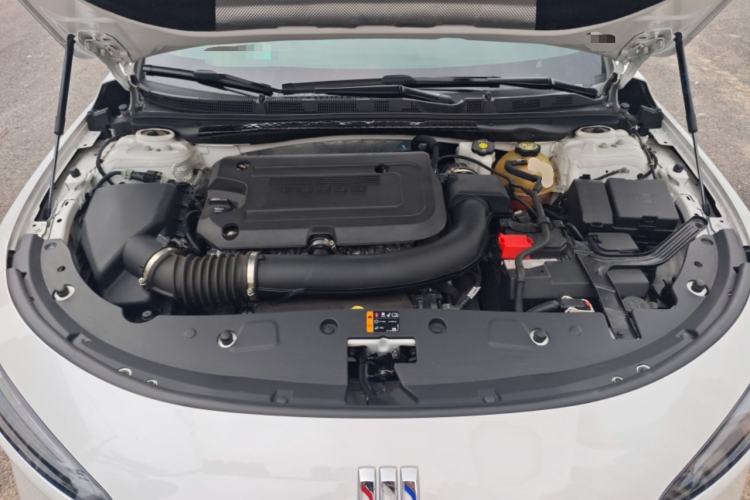 Used Buick LaCrosse 2023 28T Prestige Edition Engine Bay