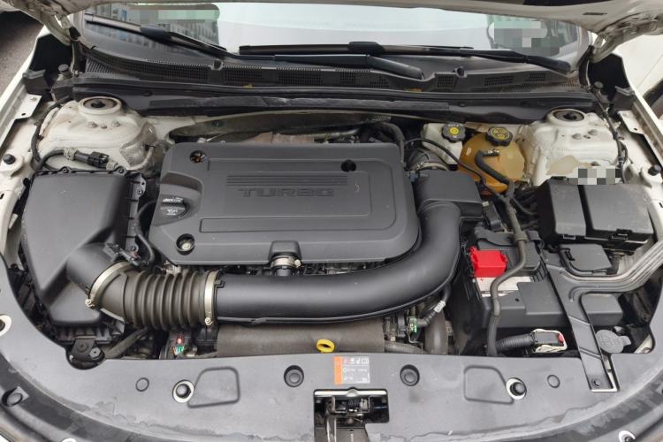 Used Buick LaCrosse 2023 28T Prestige Edition Engine Bay