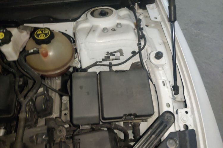 Used Buick LaCrosse 2023 28T Prestige Edition Engine Bay Left