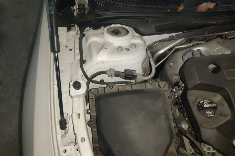 Used Buick LaCrosse 2023 28T Prestige Edition Engine Bay Right