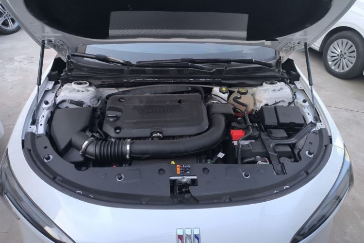 Used Buick LaCrosse 2023 28T Prestige Edition Engine Bay