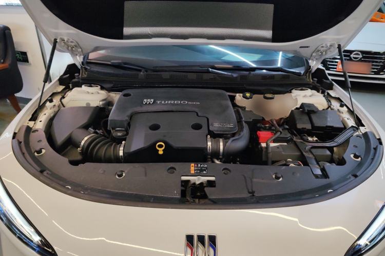 Used Buick LaCrosse 2023 Restyled 25T Cross-Country Edition Engine Bay