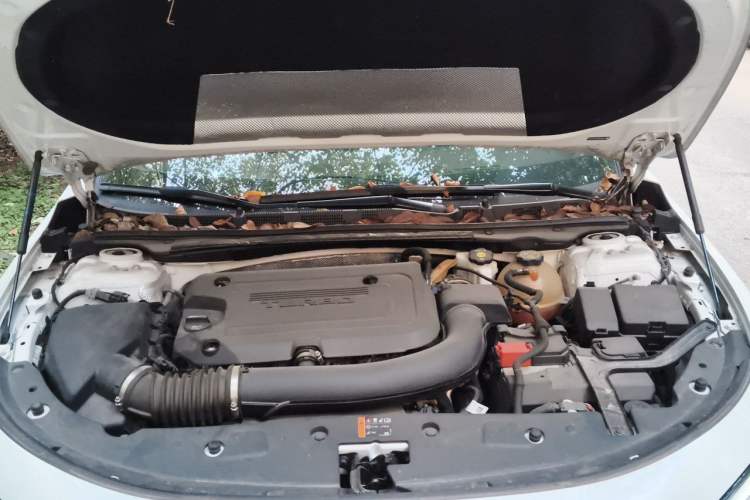 Used Buick LaCrosse 2023 28T Prestige Edition Engine Bay