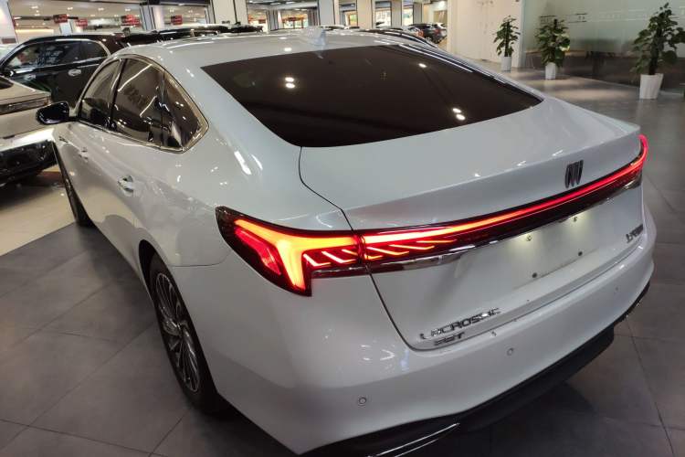 Used Buick LaCrosse 2023 28T Prestige Edition Exterior 2