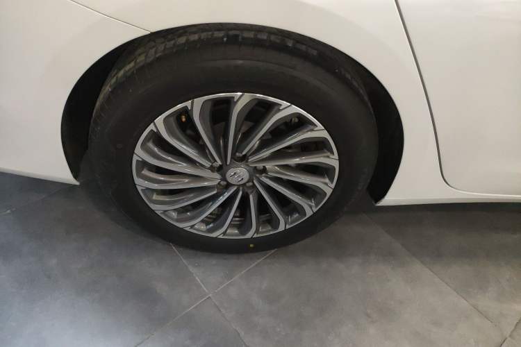 Used Buick LaCrosse 2023 28T Prestige Edition Exterior 5