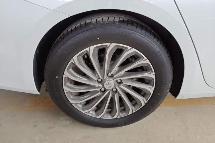 Used Buick LaCrosse 2023 28T Prestige Edition Exterior 5