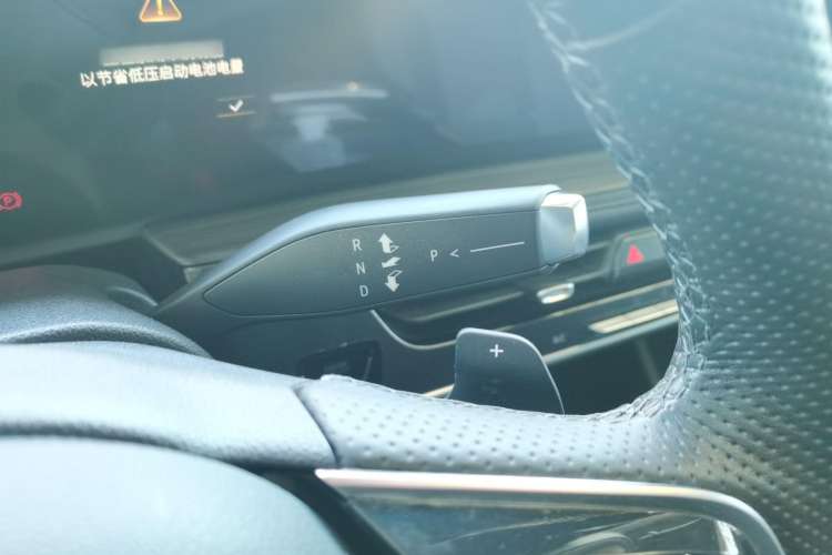 Used Buick LaCrosse 2023 28T Prestige Edition Gear Lever