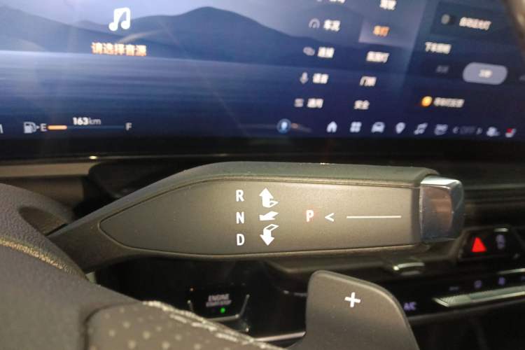 Used Buick LaCrosse 2023 28T Prestige Edition Gear Lever
