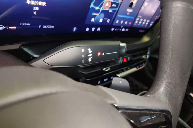 Used Buick LaCrosse 2023 Restyled 25T Cross-Country Edition Gear Lever