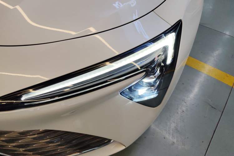 Used Buick LaCrosse 2023 Restyled 25T Cross-Country Edition Left Front Headlight