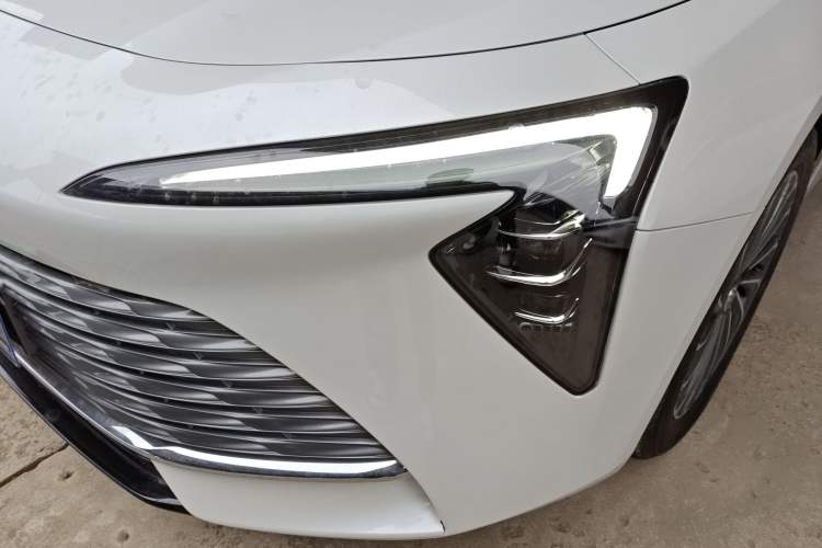 Used Buick LaCrosse 2023 28T Prestige Edition Left Front Headlight