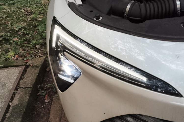 Used Buick LaCrosse 2023 28T Prestige Edition Right Front Headlight