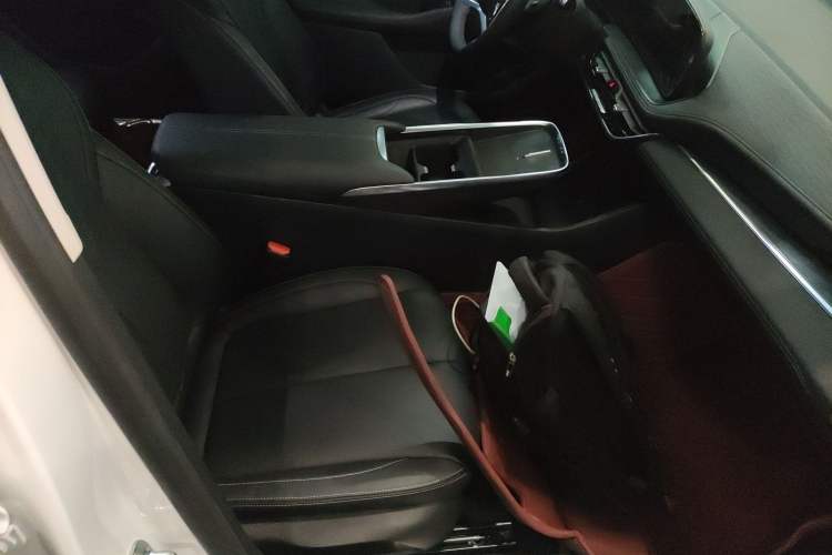 Used Buick LaCrosse 2023 28T Prestige Edition Right Front Seat