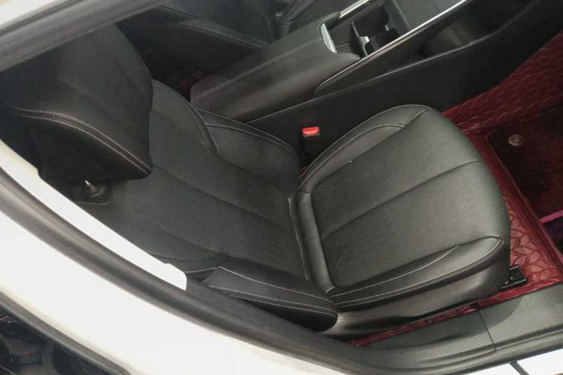 Used Buick LaCrosse 2023 28T Prestige Edition Right Front Seat