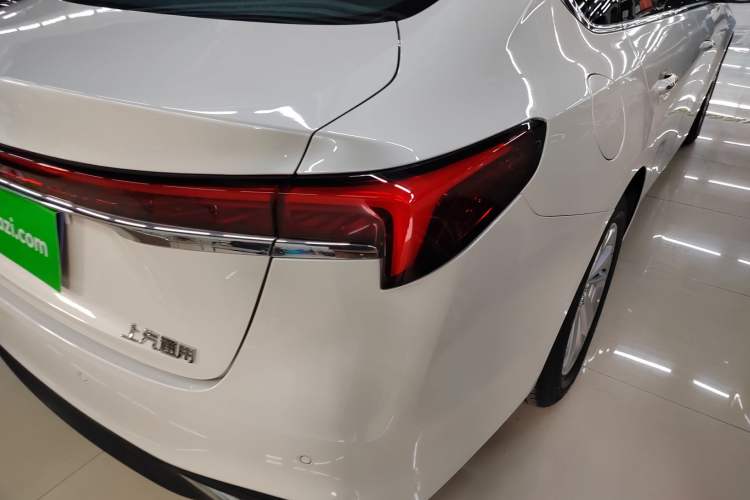 Used Buick LaCrosse 2023 Restyled 25T Cross-Country Edition Right Rear Taillight