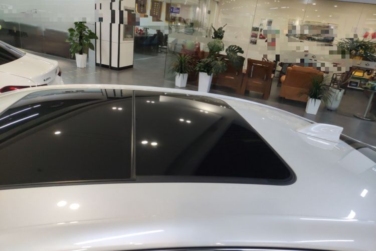 Used Buick LaCrosse 2023 28T Prestige Edition Roof