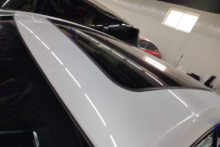 Used Buick LaCrosse 2023 Restyled 25T Cross-Country Edition Roof