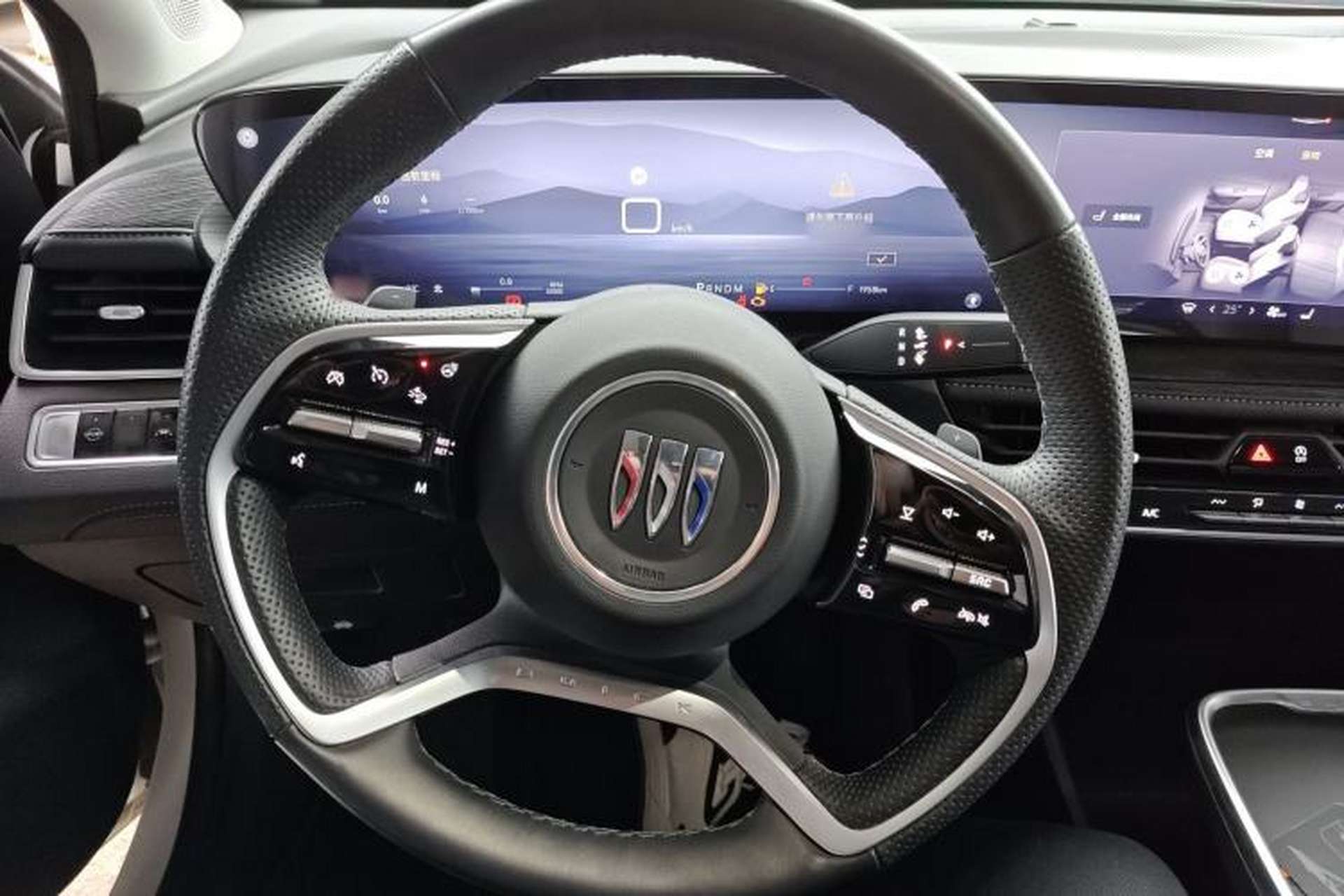 Used Buick LaCrosse 2023 28T Prestige Edition Steering Wheel